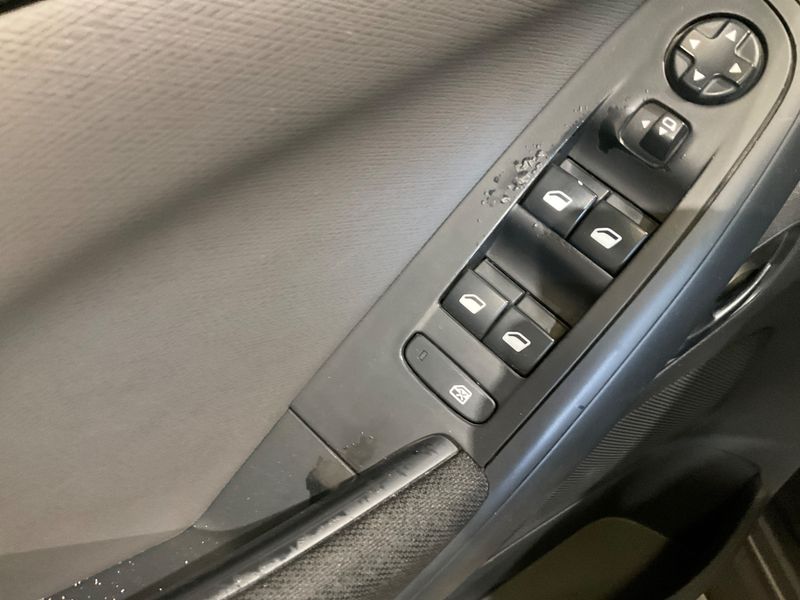 Citroen C4 Picasso 1.6 Blue-HDi Live Edition 2016 – снимка на щета 32