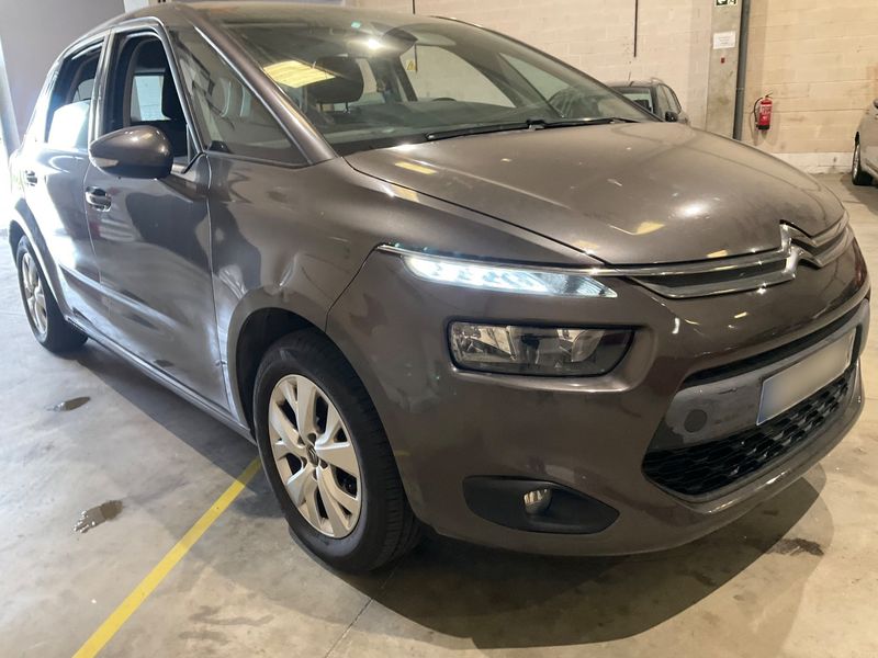 Citroen C4 Picasso 1.6 Blue-HDi Live Edition 2016 – снимка на щета 12