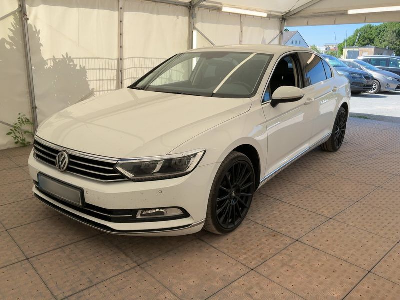 Volkswagen Passat 2.0 TDI Highline BlueMotion Tech 2016 – снимка 1