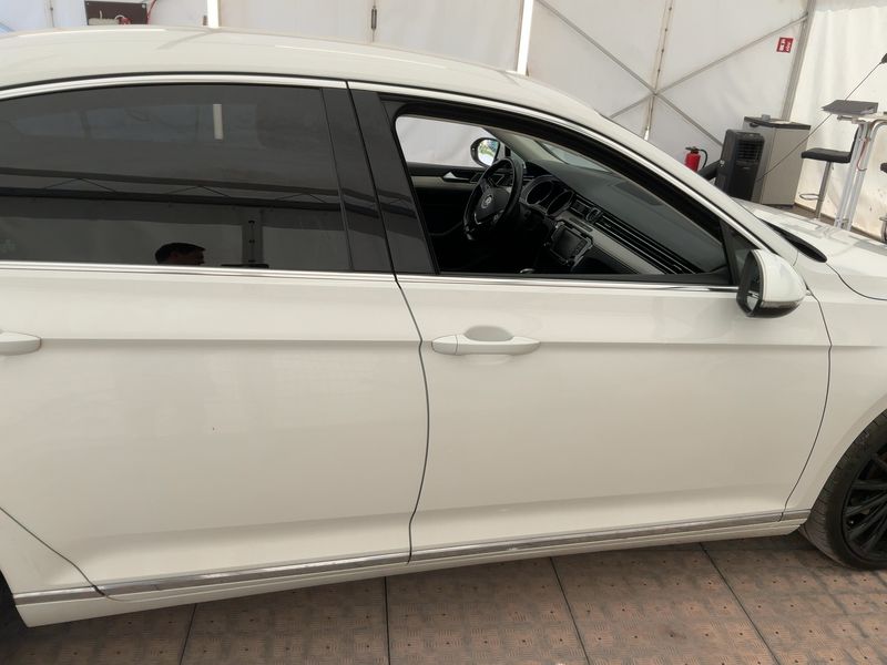 Volkswagen Passat 2.0 TDI Highline BlueMotion Tech 2016 – снимка 10