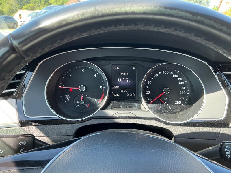 Volkswagen Passat 2.0 TDI Highline BlueMotion Tech 2016 – снимка 18