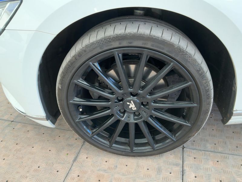Volkswagen Passat 2.0 TDI Highline BlueMotion Tech 2016 – снимка 3