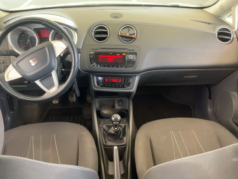 Seat Ibiza 1.6 TDI Copa 2011 – снимка 17