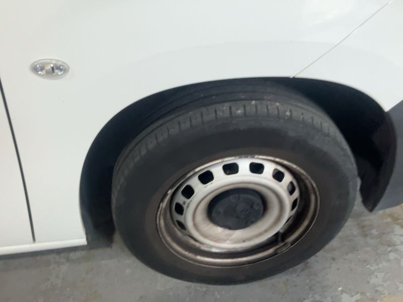 Peugeot Partner 1.6 Blue-HDi Pro L1 2020 – снимка 11