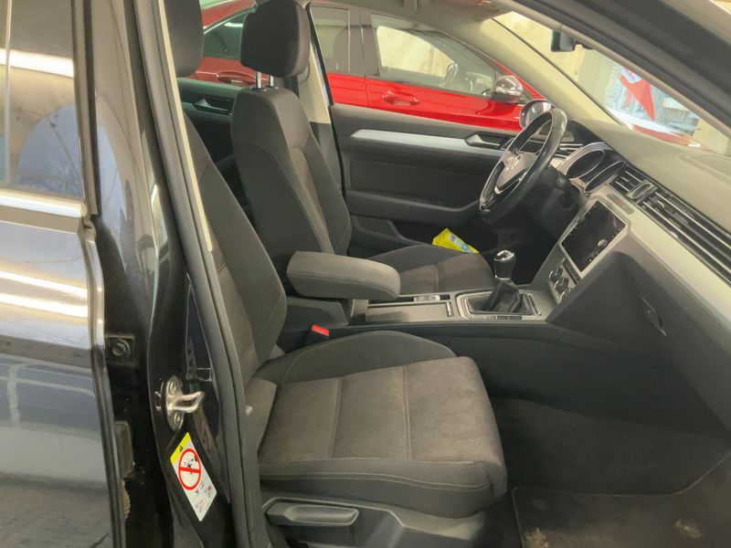 Volkswagen Passat 1.4 TSI ACT Comfortline BlueMotion Tech 2018 – снимка 16