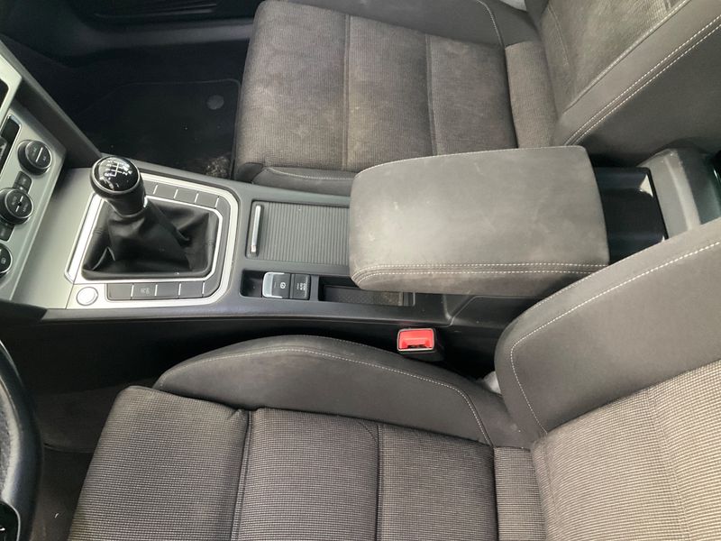 Volkswagen Passat 1.4 TSI ACT Comfortline BlueMotion Tech 2018 – снимка 25