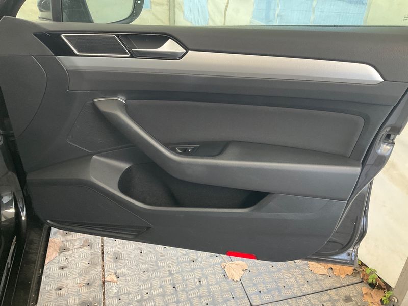 Volkswagen Passat 1.4 TSI ACT Comfortline BlueMotion Tech 2018 – снимка 30