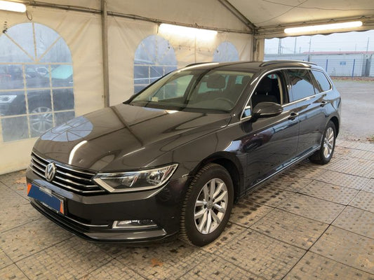 Volkswagen Passat 1.4 TSI ACT Comfortline BlueMotion Tech 2018 – снимка 1