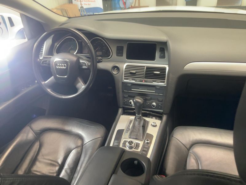 Audi Q7 3.0 V6 TDI quattro 2010 – снимка 17