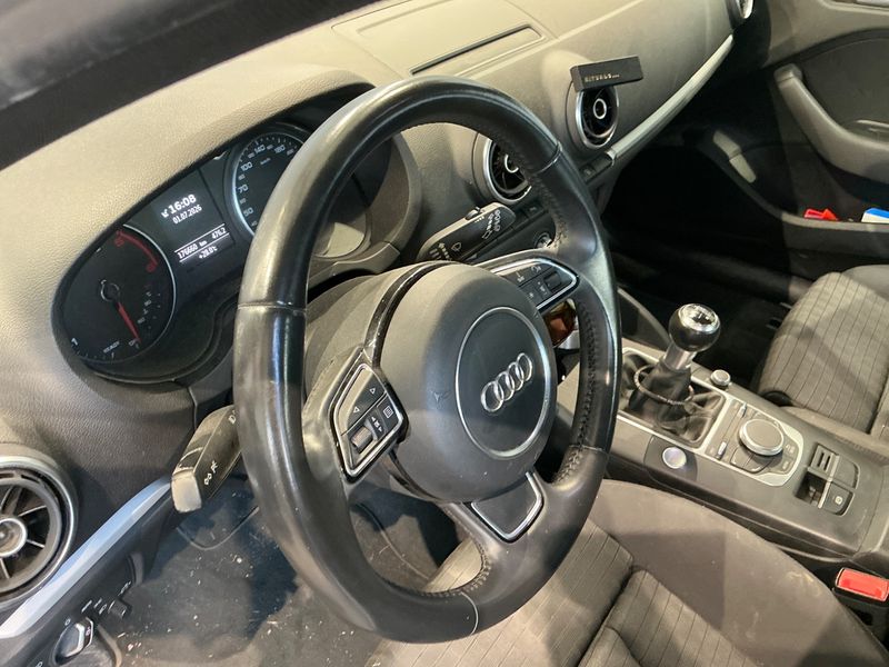 Audi A3 Sportback 2.0 TDI Ambition 2016 – снимка 22
