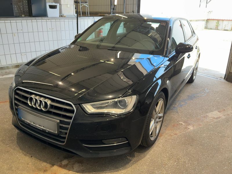 Audi A3 Sportback 2.0 TDI Ambition 2016 – снимка 1