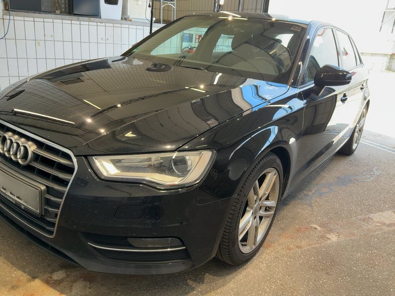 Audi A3 Sportback 2.0 TDI Ambition 2016 – снимка 2