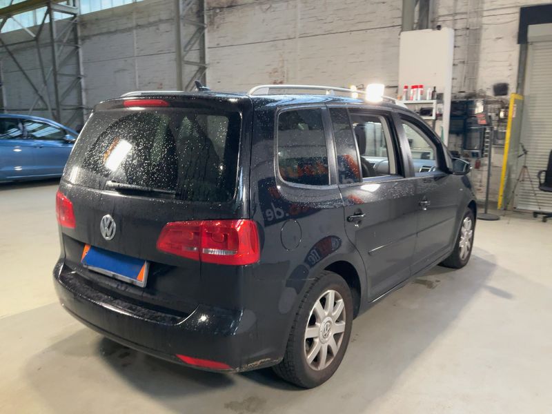 Volkswagen Touran 1.2 TSI Cup 2014 – снимка 8