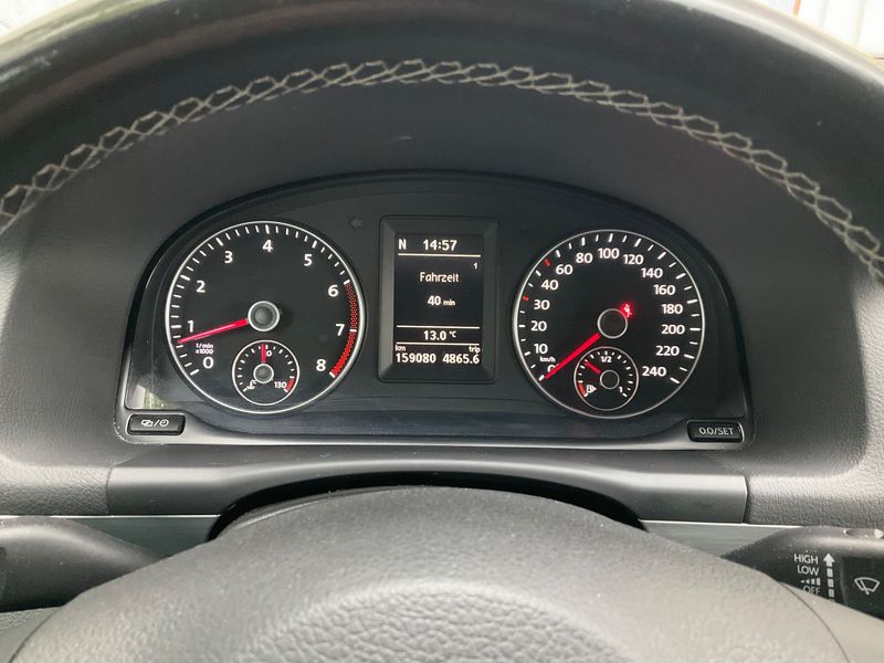 Volkswagen Touran 1.2 TSI Cup 2014 – снимка 19