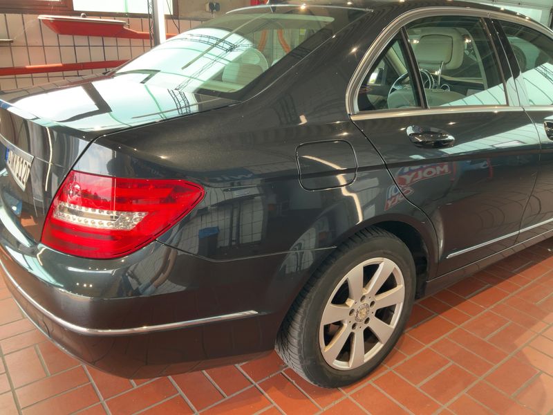 Mercedes-Benz C-Klasse C 200 CDI BlueEfficiency Avantgarde 2012 – снимка 8