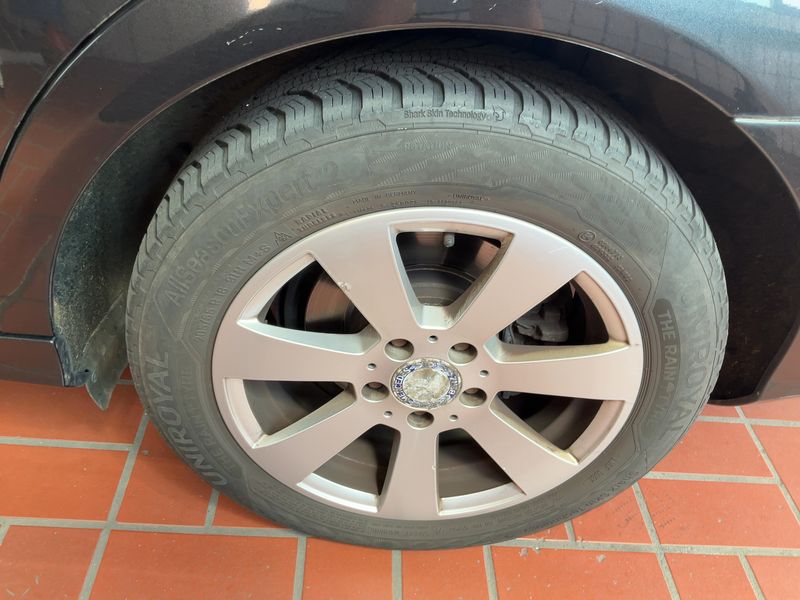 Mercedes-Benz C-Klasse C 200 CDI BlueEfficiency Avantgarde 2012 – снимка 5
