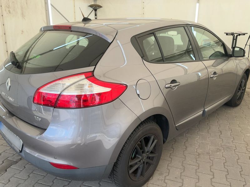 Renault Megane 1.2 Paris 2014 – снимка 8