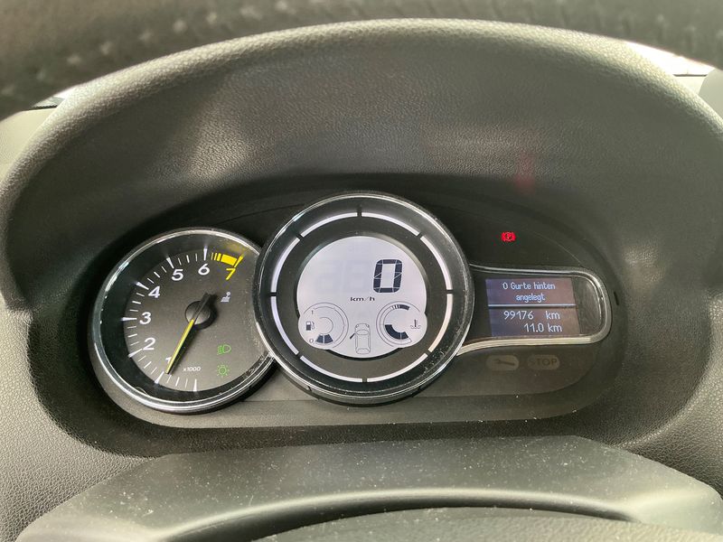 Renault Megane 1.2 Paris 2014 – снимка 18
