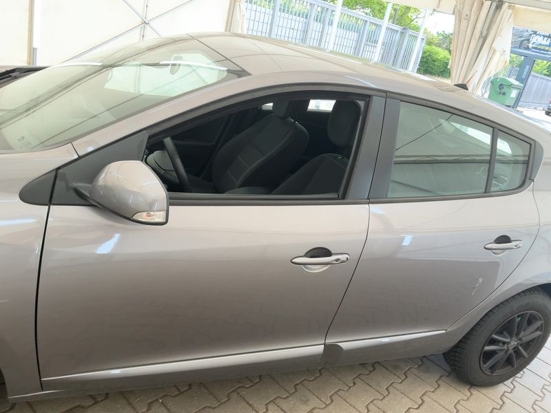 Renault Megane 1.2 Paris 2014 – снимка 4
