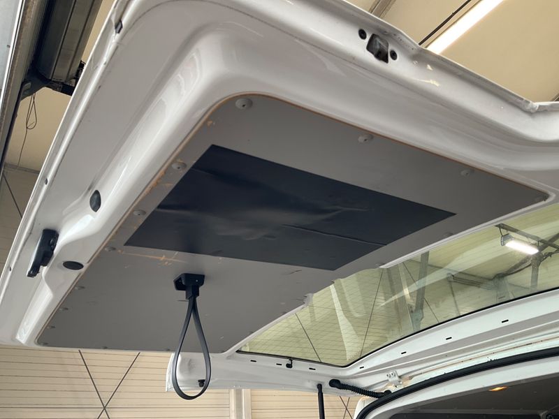 Volkswagen T6 Transporter 2.0 TDI Kasten lang 2019 – снимка 30