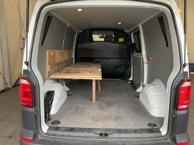 Volkswagen T6 Transporter 2.0 TDI Kasten lang 2019 – снимка 15