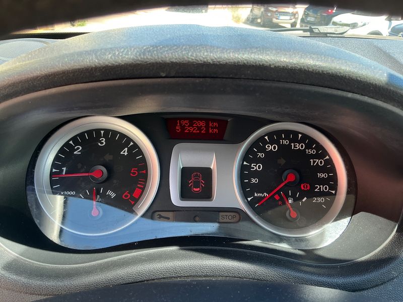 Renault Clio 1.5 dCi Collection Business 2014 – снимка 4