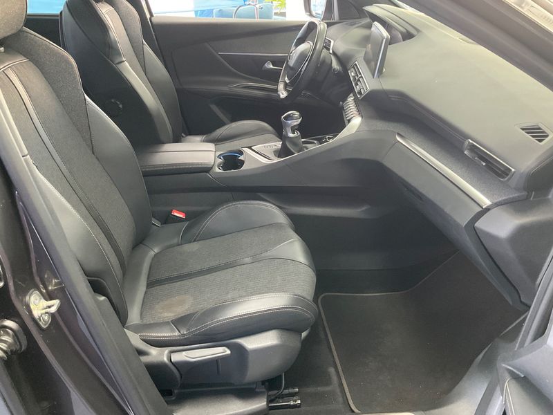 Peugeot 5008 1.5 Blue-HDi GT Line 2019 – снимка 16