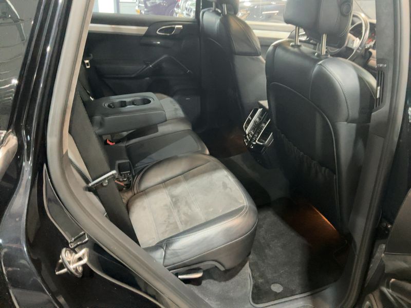Porsche Cayenne GTS 2014 – снимка 19