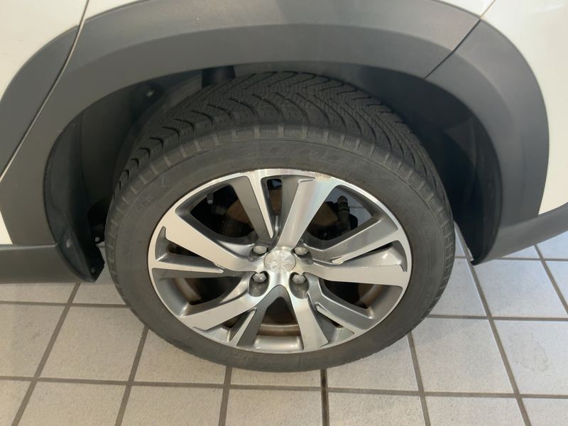Peugeot 2008 1.2 PureTech Allure 2018 – снимка 5