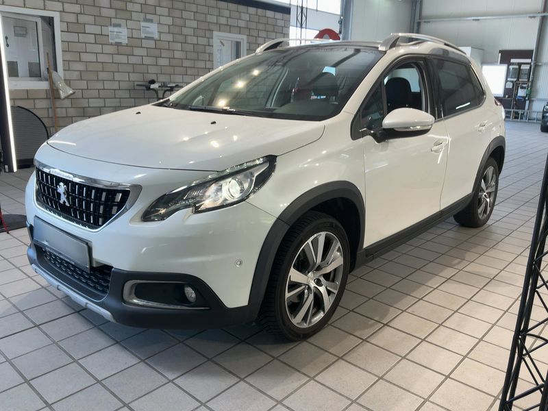 Peugeot 2008 1.2 PureTech Allure 2018 – снимка 2