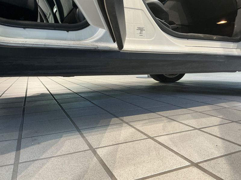 Peugeot 2008 1.2 PureTech Allure 2018 – снимка 21