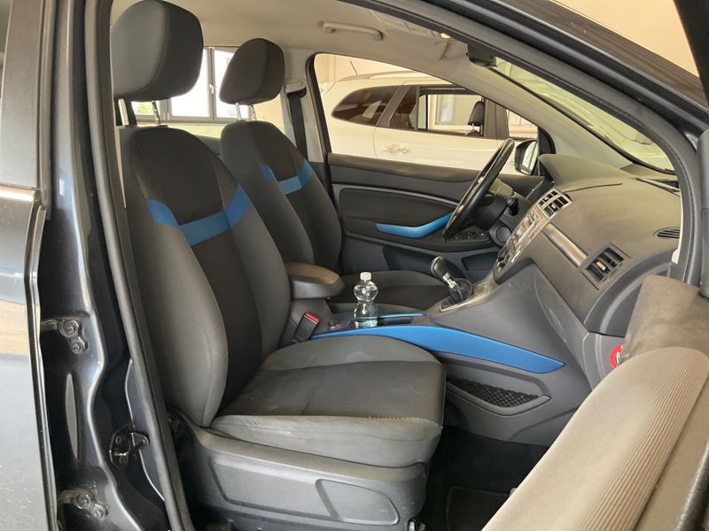 Ford Kuga 2.0 TDCi Trend 2009 – снимка 3