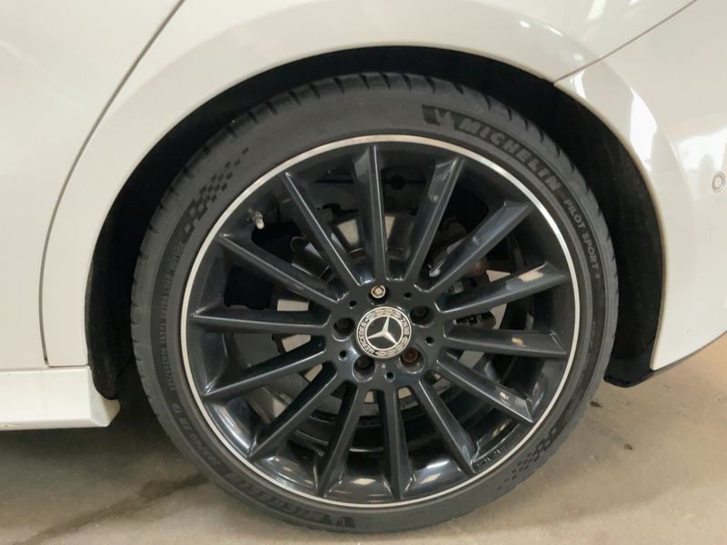 Mercedes-Benz A-Klasse A 250 4Matic AMG Line 2019 – снимка 5