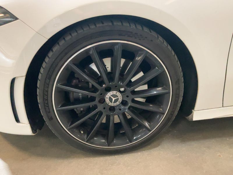 Mercedes-Benz A-Klasse A 250 4Matic AMG Line 2019 – снимка 3