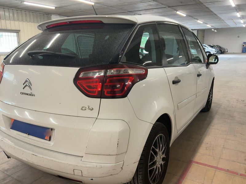 Citroen C4 Picasso 1.6 HDi Attraction 2011 – снимка 6