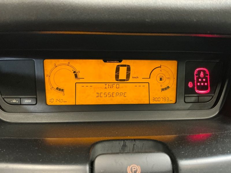 Citroen C4 Picasso 1.6 HDi Attraction 2011 – снимка 13