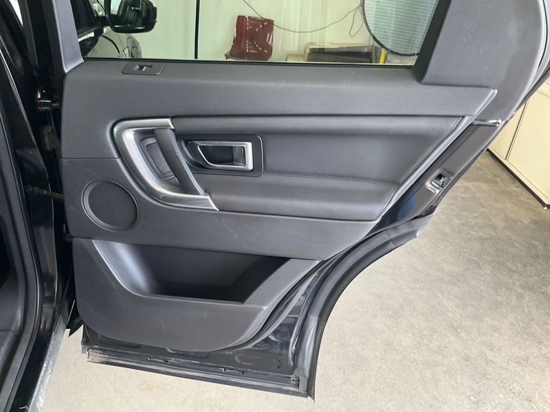 Land Rover Discovery Sport 2.0 Turbo HSE 2015 – снимка 27