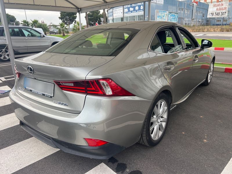 Lexus IS-Serie IS 300h 2014 – снимка 8