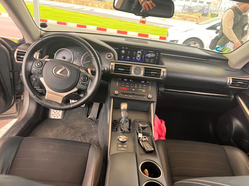 Lexus IS-Serie IS 300h 2014 – снимка 17