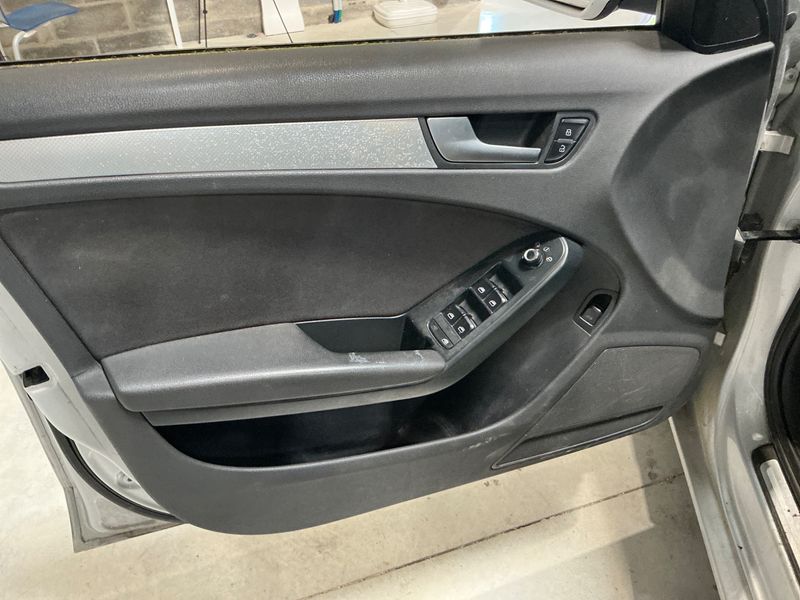 Audi A4 2.0 TDI Ambiente 2010 – снимка 30