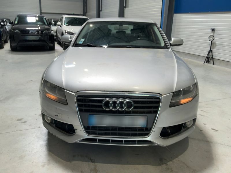 Audi A4 2.0 TDI Ambiente 2010 – снимка 14