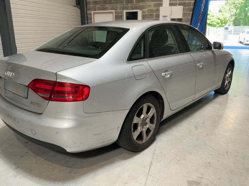Audi A4 2.0 TDI Ambiente 2010 – снимка 8