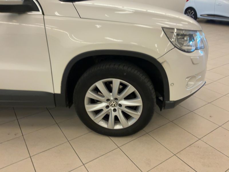 Volkswagen Tiguan 2.0 TDI Sport & Style 4Motion 2011 – снимка 11