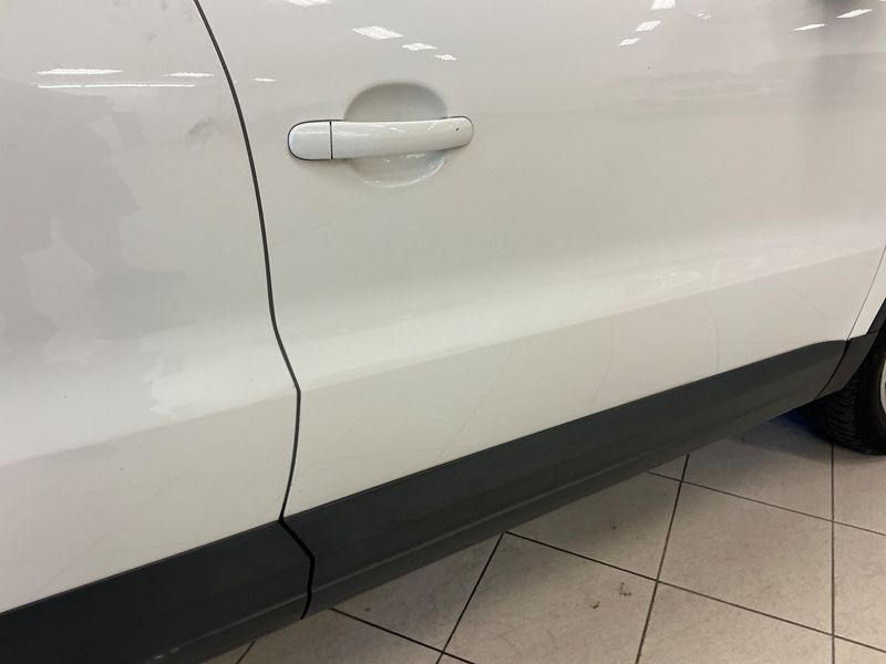 Volkswagen Tiguan 2.0 TDI Sport & Style 4Motion 2011 – снимка 27
