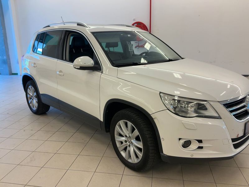 Volkswagen Tiguan 2.0 TDI Sport & Style 4Motion 2011 – снимка 12
