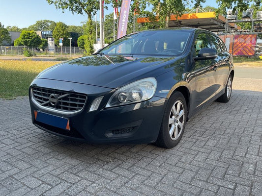 Volvo V60 1.6 D Kinetic 2013 – снимка 1