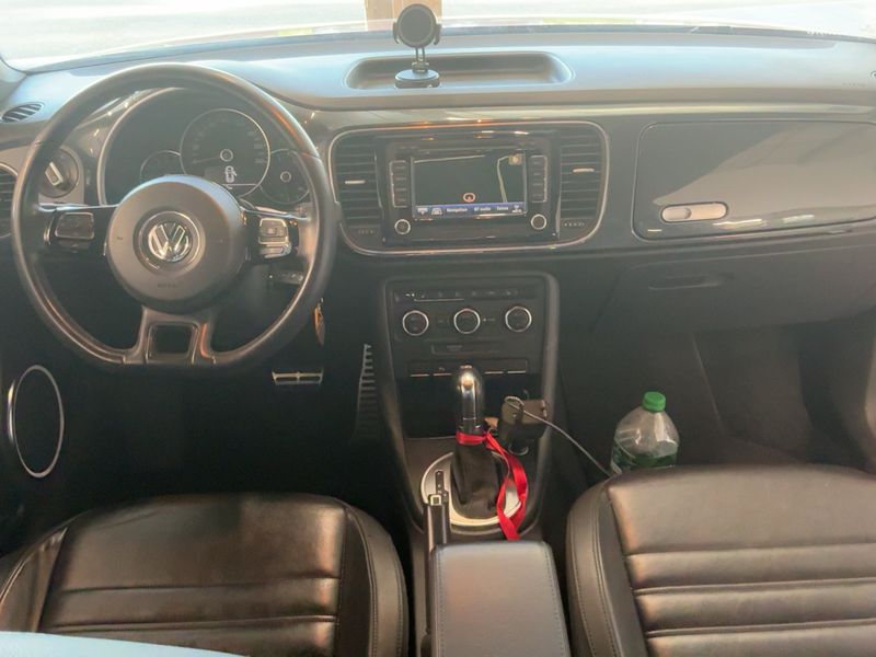 Volkswagen Beetle 2.0 TSI Sport 2011 – снимка 17