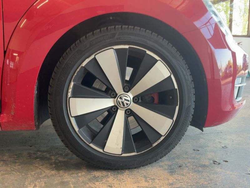 Volkswagen Beetle 2.0 TSI Sport 2011 – снимка 11