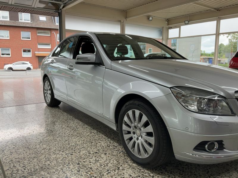Mercedes-Benz C-Klasse C 300 Elegance 2010 – снимка 12