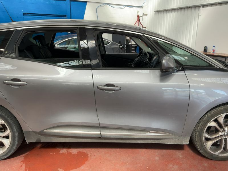 Renault Scenic 1.5 dCi Energy Zen 2016 – снимка 10
